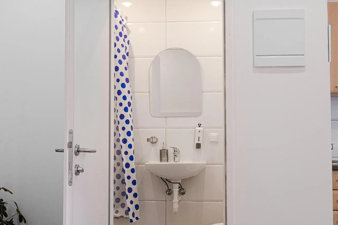 דירה וינה Central King Studio - 10 Mins Walk From Downtown